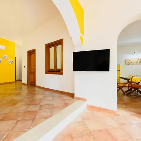 Casa Ludovica A 100 Passi Dal Mare * Àrbatax