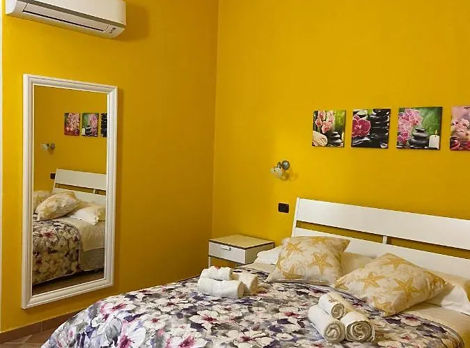 Lägenhet Casa Ludovica A 100 Passi Dal Mare