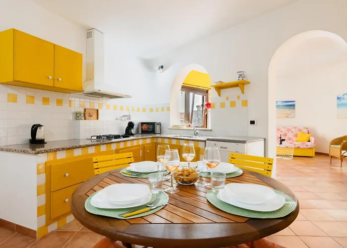 Lägenhet Casa Ludovica A 100 Passi Dal Mare